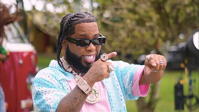 Chimbala - ABUSADORA (Video Oficial)