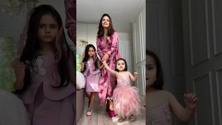 데스티니는 아니가 키키의 드레스를 입어야 한다고 했어 😂