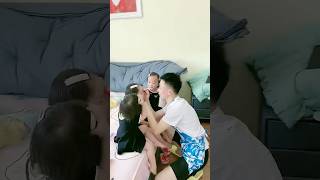 清晨起来，三胞胎爸爸忙碌的一天又开始了 😂😂#家有萌娃 #三胞胎vlog #爸爸帶娃記 #lovelybaby #lovelygirl