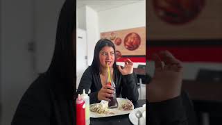 Creía que no iba a pagar nada, pero su amiga hizo esto por algo que no olvidó.