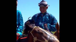 Оролцогч хоёрын маань морьтой болзоо😍🥰