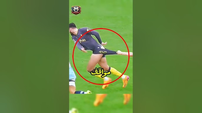 "5 لحظات محرجة لنجوم الكرة تحولت إلى ميمات كسرت الإنترنت"(#كرة_القدم )