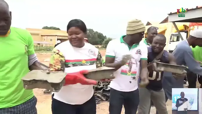 Faso Mèbo: des structures et associations  offrent 11 tonnes de ciment