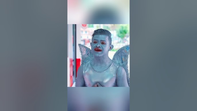 ماذا حدث عندما طرد الرجل صبي التمثال  ؟😱