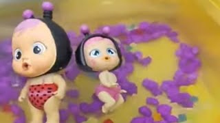 Anne Kız ⭐Zamanı  Havuz Renkli Taşlar Süslenmiş 🎉🌈 #pool #doll #kids #toys #viral #funny #baby #cute