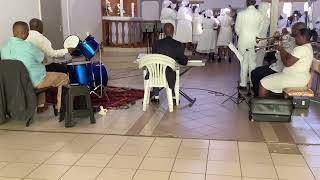 Harmon ELCRN hemelvaart kerk diens musiek met !Gaub, Wagga en Zelda