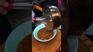 你敢信吗?这一口下去一点也不腻 #在路边摊感受人间烟火 #food #noodles #delicious #cooking #streetfood #美食分享 #美食教程