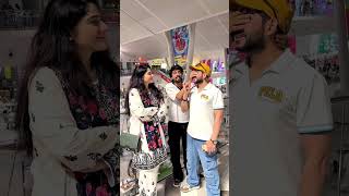 Girlfriend ne milkar boyfriend ke sath prank kar diya😂 #funny #funnyvideo #shortvideo #shorts #viral