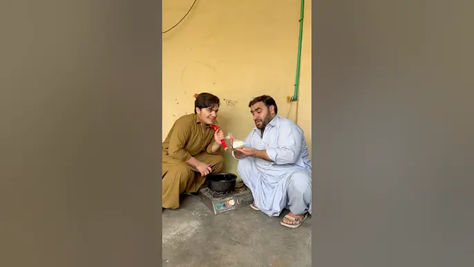 Dhood main hera pehri 🤣 #funny #comedyforever #comedyfilms #comedymove #comedymovies