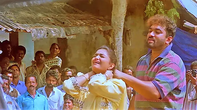 "നിന്നെ ഞാൻ വിടില്ലെടീ.." |  Biju Menon | MalayalamMovie Scene | Kanjirapally Kariyachan