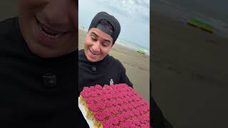 تخم شتر مرغ با کبریت پختیم!🤯🥚