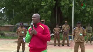 파소 메보 홀리데이 캠프: 부르키나파소 스포츠 홍보대사, 캠프 참가자들과 대화