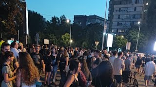 Uživo - Beograd:  Studenti i narod izašli na ulice, Vučić šalje Ćacije, u Valjevu stigla cela Srbija