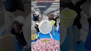 من تجمع أكبر عدد من الزجاجات... تفوز بالعريس! 🏆👰🏻