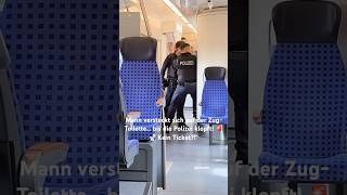Mann versteckt sich auf der Zug-Toilette… bis die #polizei klopft! 🚨🚽 Kein Ticket?#lustig #deutsch