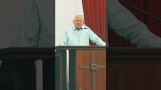 Եթե ինձ սիրում ես համբյուրիր ինձ։ Հենրիխ եղբայր