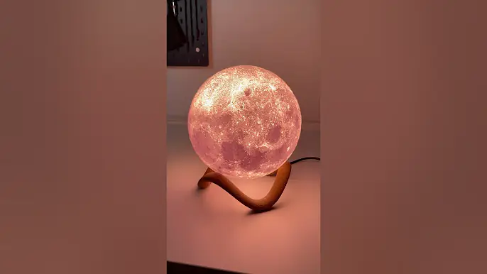 3D printed moon lamp 🌕 #3dprinting #3d #3dprinted #bambulab #diy #moon #lamp