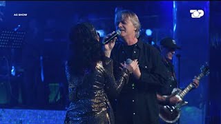 Ekskluzive/Elita 5 dhuron spektakël, publiku s'i lë të ikin nga skena - “AG SHOW”