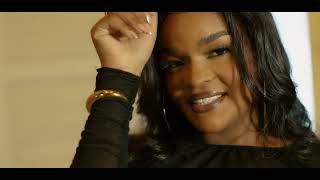 LIRIANY - SUPER HOMEM (OFFICIAL VIDEO )