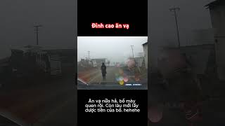 Các pha ăn vạ hài hước đến ngu người