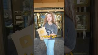 قديش سعر درع اليوتوب الذهبي؟