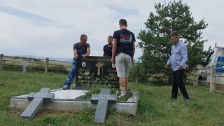 Prelijepi Spomenik koji smo napravili za Peru i Milku je danas uklonjen. Zašto ?