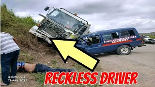 마기 고속도로에서 발생한 끔찍한 차량 충돌 사고로 경찰관 5명이 부상