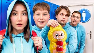 ПРОБРАЛАСЬ в ШКОЛУ для МАЛЬЧИКОВ ! Нашла РЕДКУЮ ЛАБУБУ!