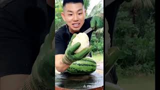 🔴how to cut watermelon by funny man 🔴