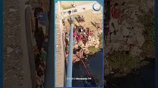 فاجعة كبيرة.. شاهد اللحظات الأولى لسقوط حافلة لنقل المسافرين بواد الحراش وانقاذ عدد من الركاب