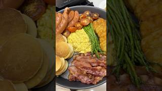 Let’s cook american breakfast 🥞 #americanbreakfast #connhcruz #modernnanay #griddlerecipes