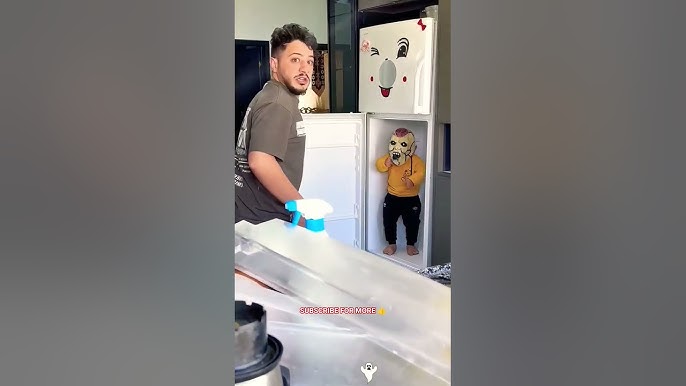 Funny Scare Pranks Pt 52 🤣 #shorts #youtubeshorts