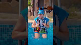 С деца на море