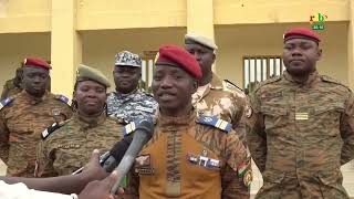 Jean Emmanuel Ouédraogo 총리가 Djôrô 지역의 주요 인사들과 만남