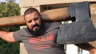 Sarajevski Herkules podigao najveću kovanu sjekiru na svijetu