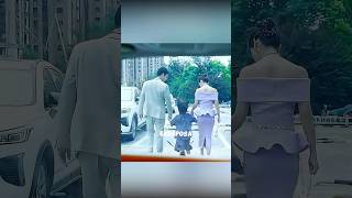 Este padre encerró a su hija en el coche #shorts