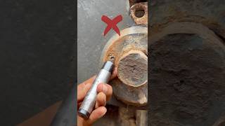 The power of wd 40🔥💡#brokenbolt#welding#howtorecove
