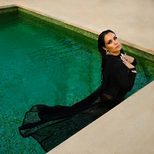 Äiti Teresa (feat. Bizi)