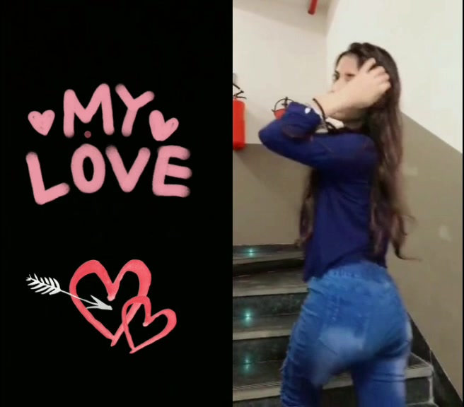 #duet with @angelrai07 #duet #girl #bhabhi #dance #desi #beautiful #love #single #saree #suit