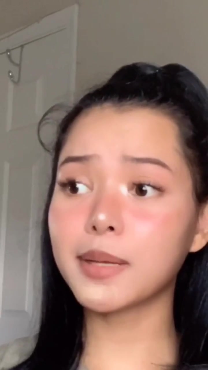 #stitch with @bellapoarch She got 400Million views 😱 #greenscreen #mtotheb #fyp