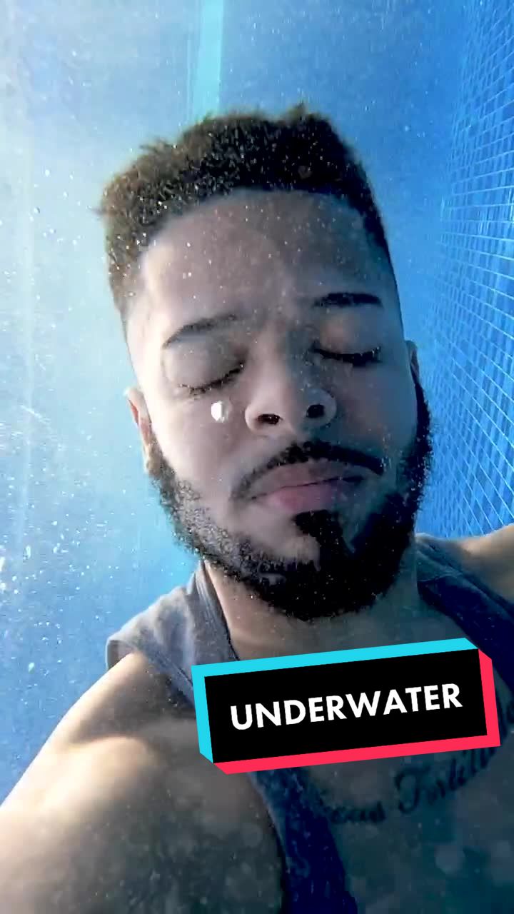 This might be my best TikTok ever #billieeilish #underwater