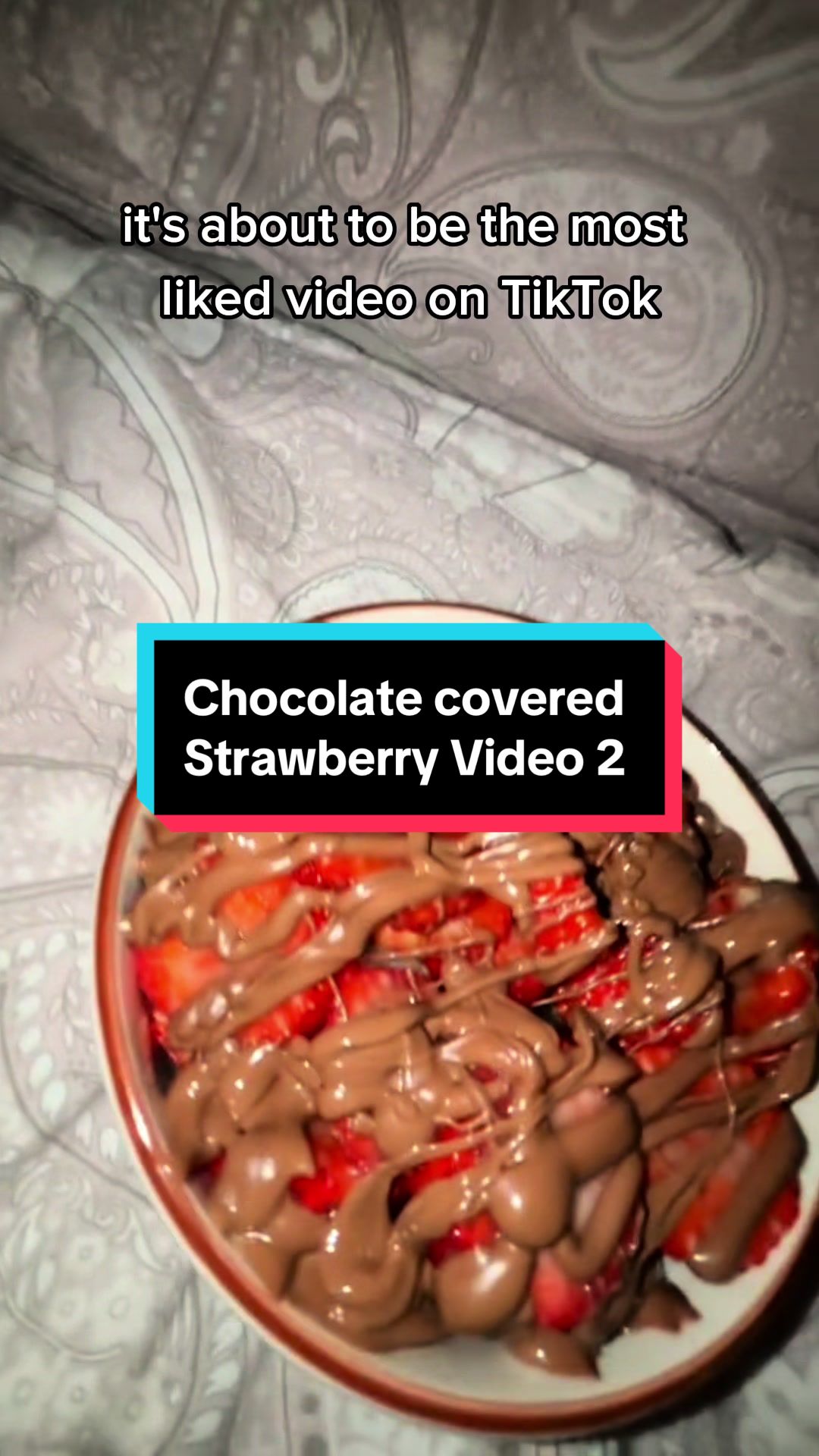 They look so good though #strawberry #chocolatestrawberries #tiktok #funny 