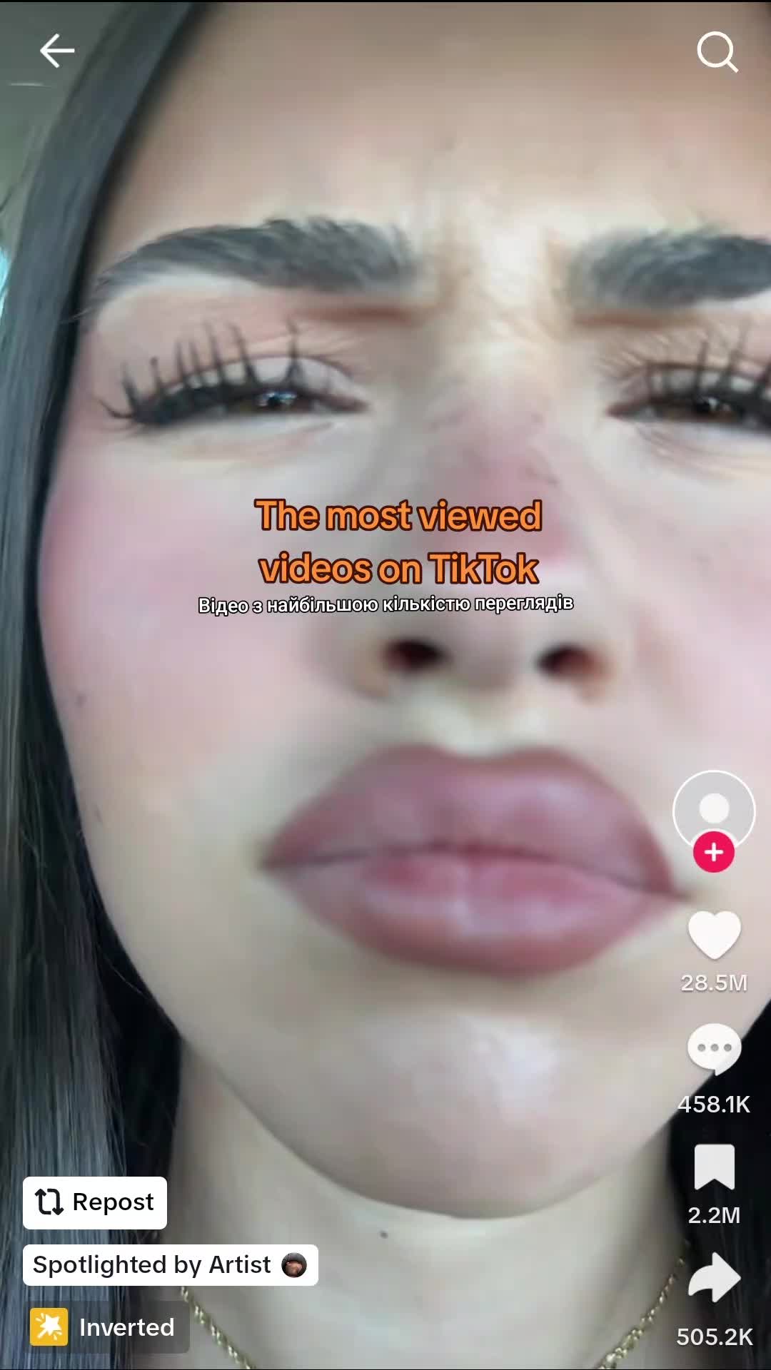 How do they do that? 😱 Як вони це роблять? #bellapoarch #strawberryshortcake #zackking #viraltiktok #viralvideo #thatgirl #trending 