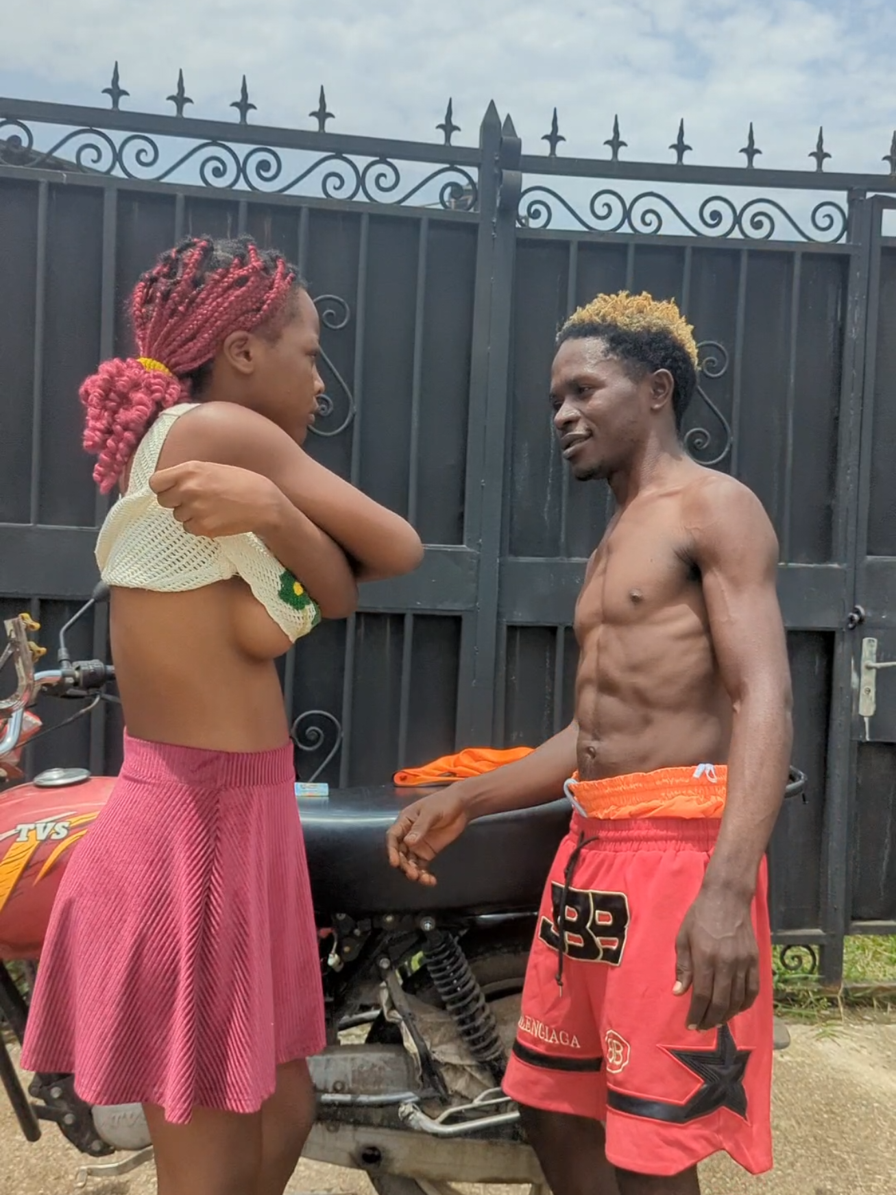 je voulais voir quelques choses mais elle m'a laissé gagner 😢  #america #europe #1m #tiktokviral #cotedivoire🇨🇮 #camerountiktok🇨🇲 #100k #100kviews #millionviews #canada🇨🇦 #france #pourtoi #toutlemonde 