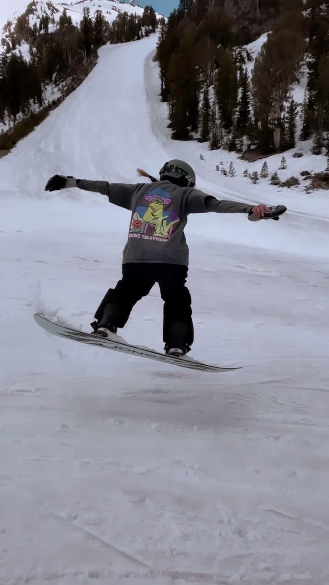 It’s a wrap for the CREWZY SEASON! // Big shoutout to the crew! Thank you for everything!
PLAYGROUND SUPPLY COMING SEASON 24/25
•
•
•
•
•
#snowboarding #mammothlakes #resort #california
#reel#ikon #crew