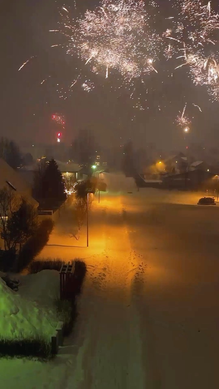 We wish you a wonderful new year , may 2023 bring you a lot of love and laughters .