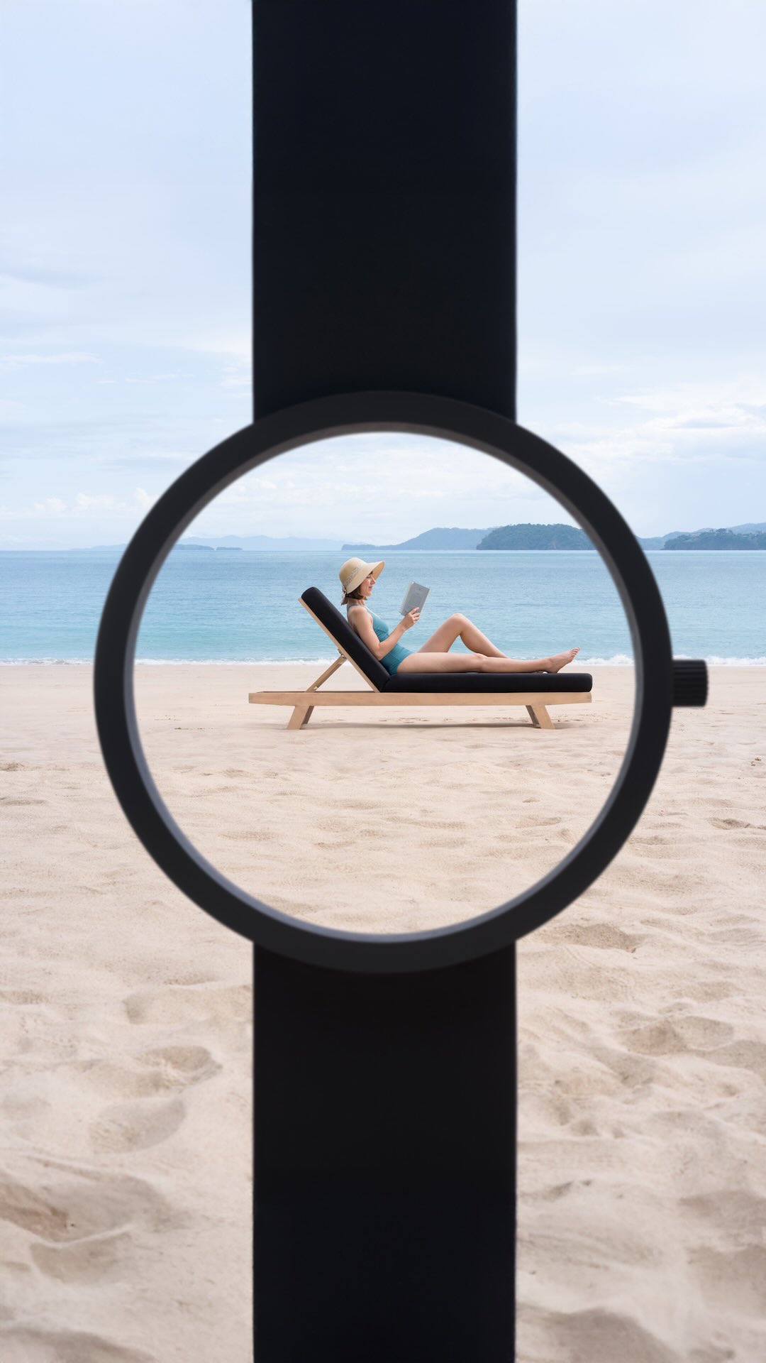 Beach O’clock ⏰
You know that perfect moment when you wish time
would just stop so you could enjoy it forever? Well,
looks like somebody actually paused the clock and
has zero plans to hit play anytime soon! In her
defense, it’s the only way to share with you what it’s
really like here at @reservaconchal. As the locals
say: ¡pura vida! 😎