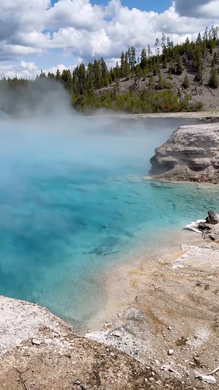 First time visiting Yellowstone & Grand Teton… and I fell in love. One of the most amazing trips I’ve ever taken. The scenery was unreal! 📸 Here are some of my favorite moments from our trip! 🏞️
.
#Yellowstone #yellowstonenationalpark #YellowstonePhotography #NationalParks #reels #NaturePhotography #ExploreYellowstone #VisitYellowstone #NatureLovers #WildernessCulture #YellowstoneViews #GrandPrismaticSpring #bison #YellowstoneAdventure #EarthVisuals #OurPlanetDaily #GrandTetons #HotSprings #ThermalFeatures #NationalParkPhotographer #YellowstoneMagic #Travel #LandscapeLovers #VisualsofEarth #EpicLandscapes #GetOutside #NatureGram #travelreels #TravelGram