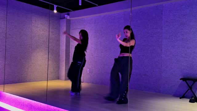 CANDY 🍭🍬🍭🍬

🧠by me @feelionly