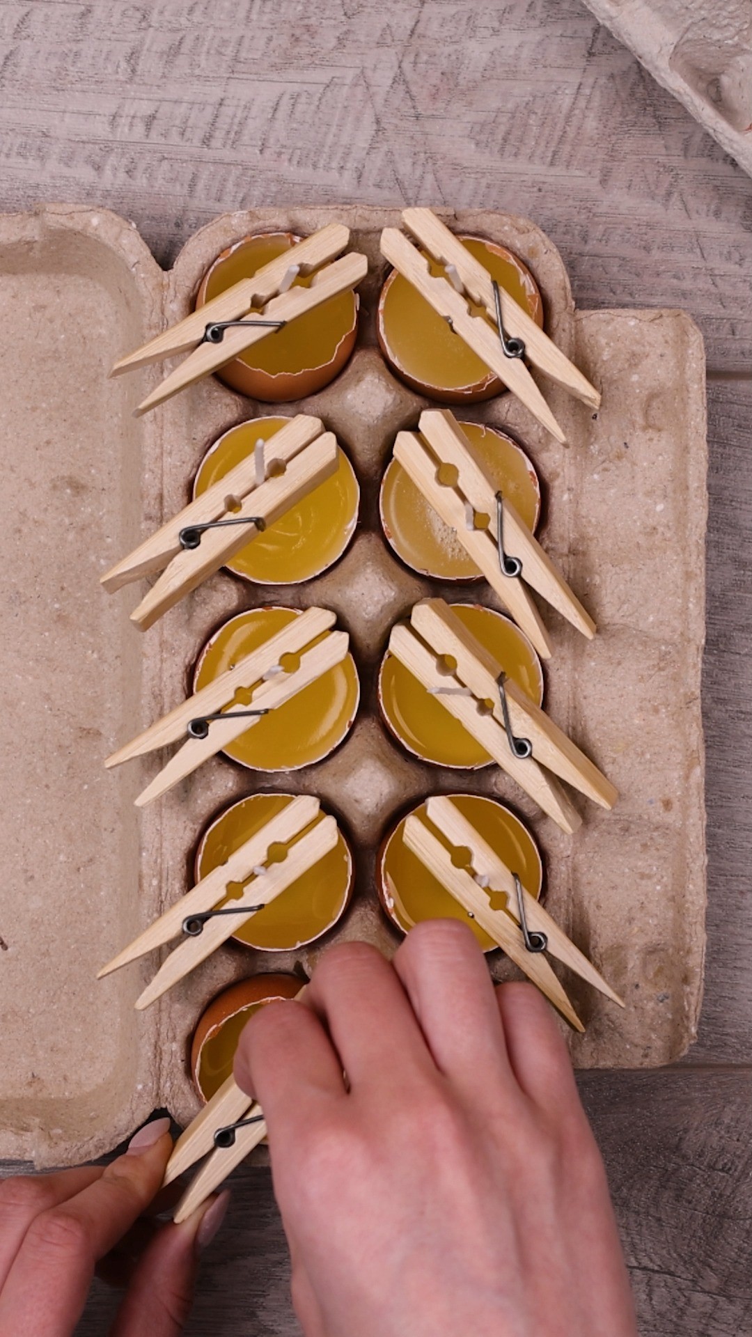 Candle goals with eggshells 😍 🕯